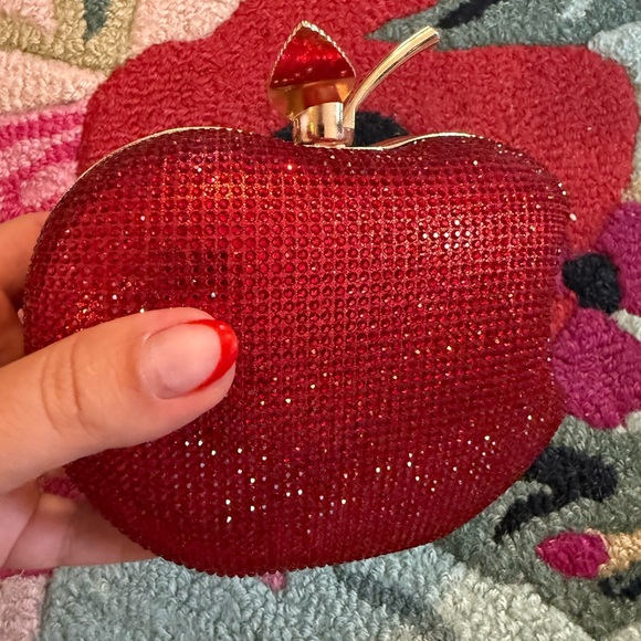 Red Crystal Apple Clutch - Picture 1 of 3